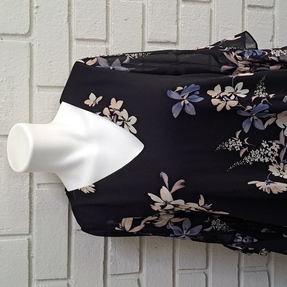 Calvin Klein Black Floral Boho Bell Sleeve Lined Dress. Size 8 NWOT - Picture 2 of 10